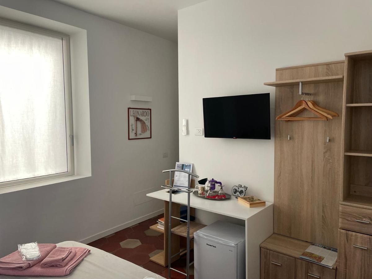 Santa Vincenza - Suite Indipendente Lovere Luaran gambar